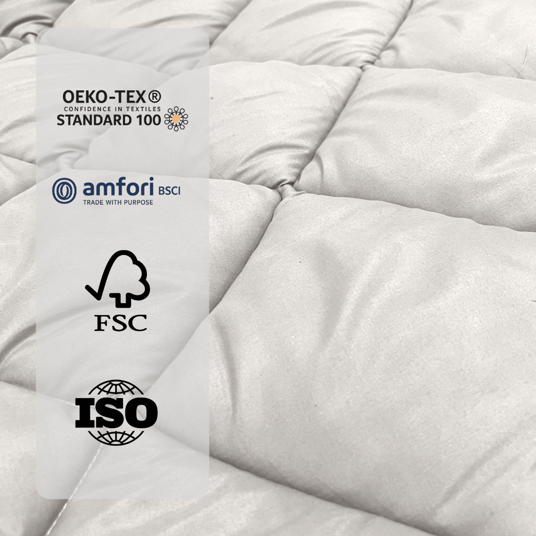 4-Jahreszeiten Bettdecke ohne Bezug aus Mattsatin Schwarz