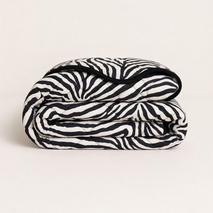 Y-NOT Ganzjahres Bettdecke Tiger Black Silver