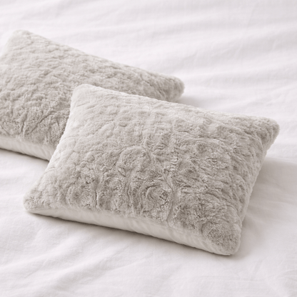 Y-NOT Kissenbezüge Pom Pom Fur Greige 60x70 cm 2er-Pack
