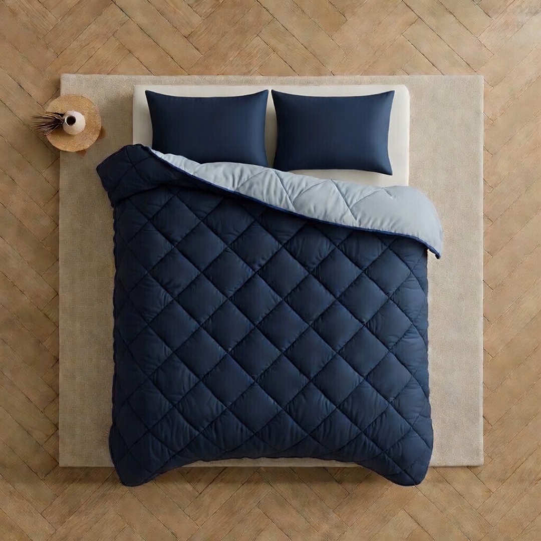 Bettdecke ohne Bezug aus Mattsatin Hellblau / Dunkelblau (220 cm Länge)