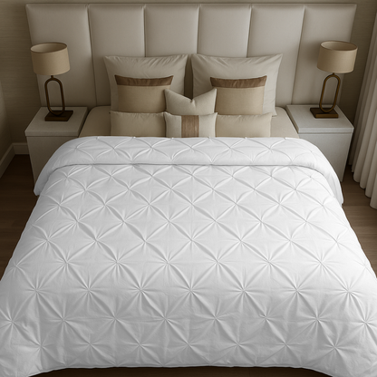 Bettdecke ohne Bezug aus mattem Satin Diamond in Pearl White (220 cm lang)