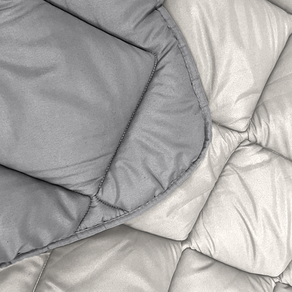 Bettdecke ohne Bezug aus Mattsatin Grau / Offwhite (220 cm Länge)