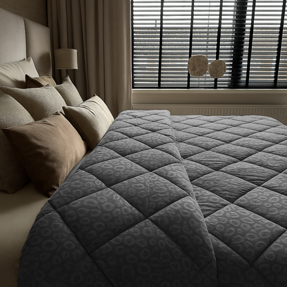 Velvet Bettdecke ohne Bezug Panther Skin Dark Grey